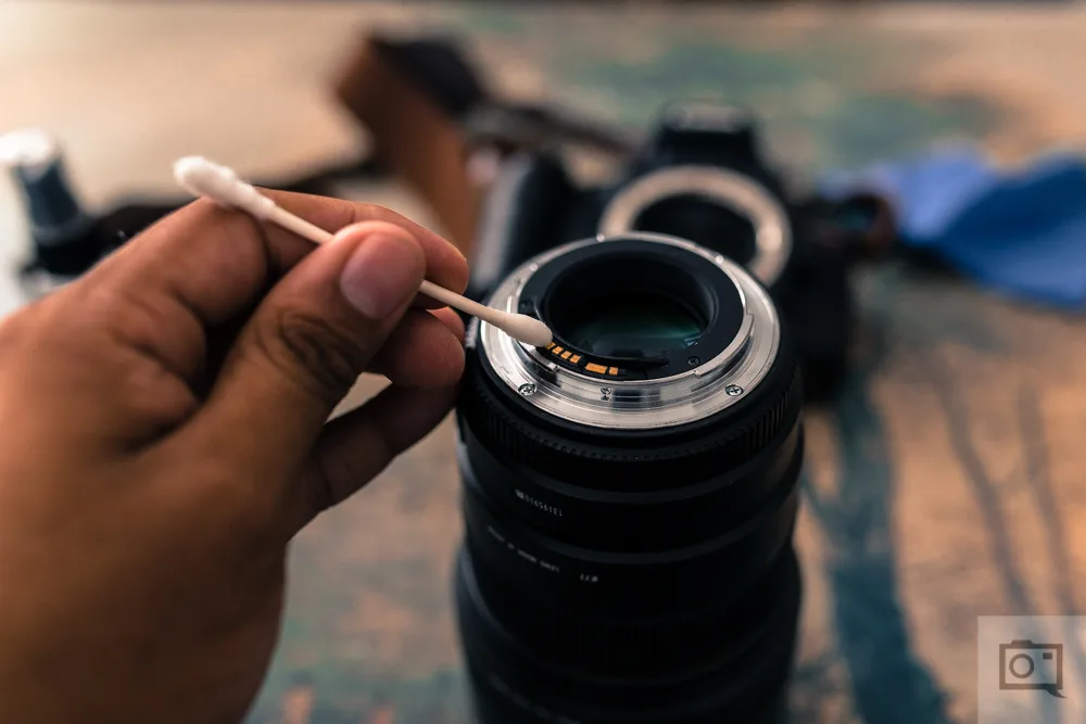 battery contact cleaning