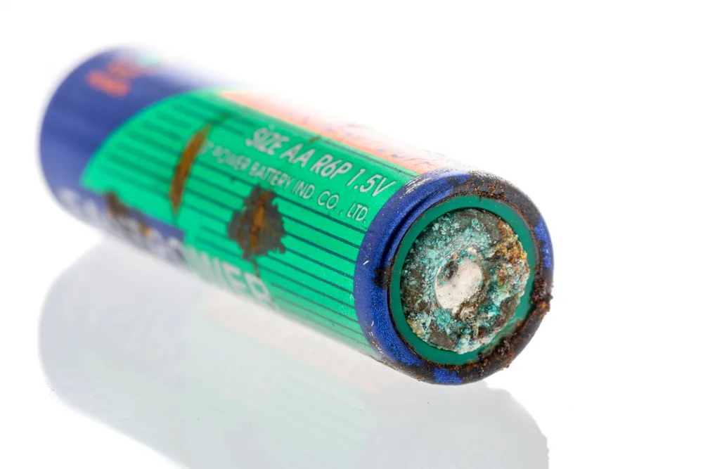 battery contact corrosion