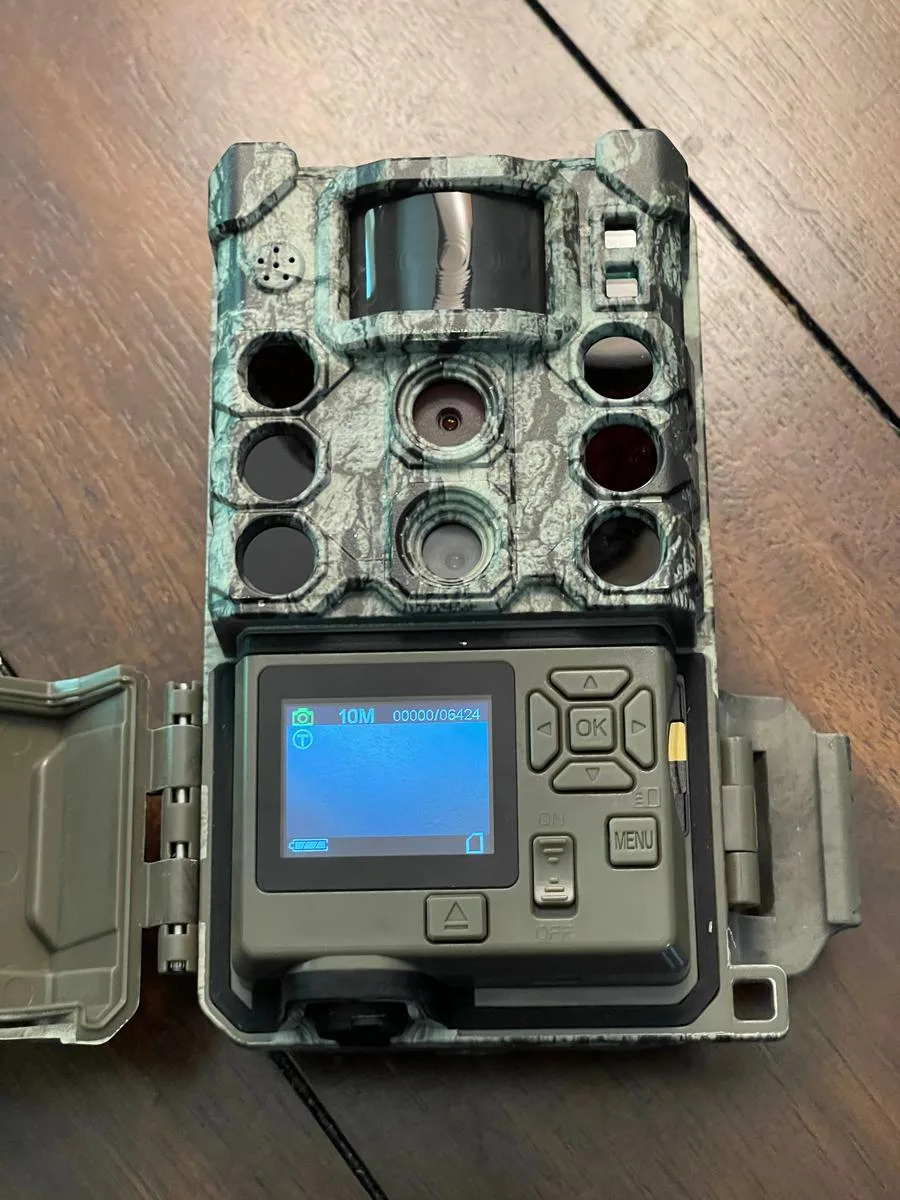 Bushnell Core DS battery compartment