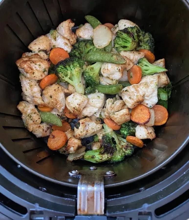 Can Air Fryers Cook Multiple Foods At Once