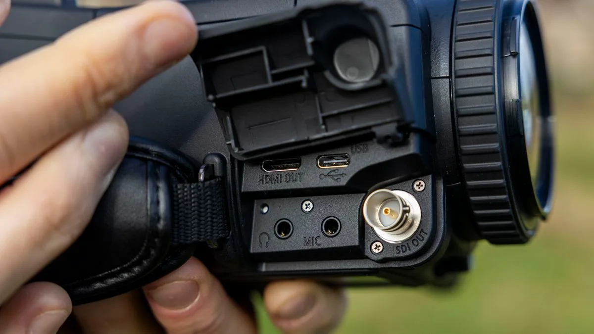 Canon XA75 handle unit