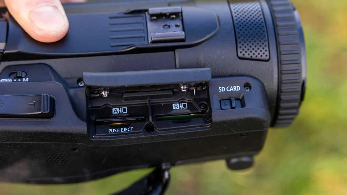 Canon XA75 SD card slot
