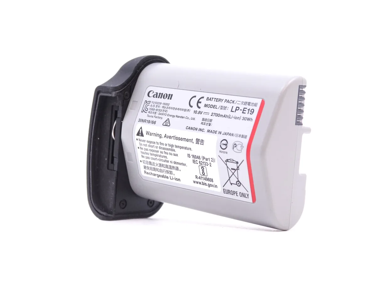 CFexpress Type B card slots
