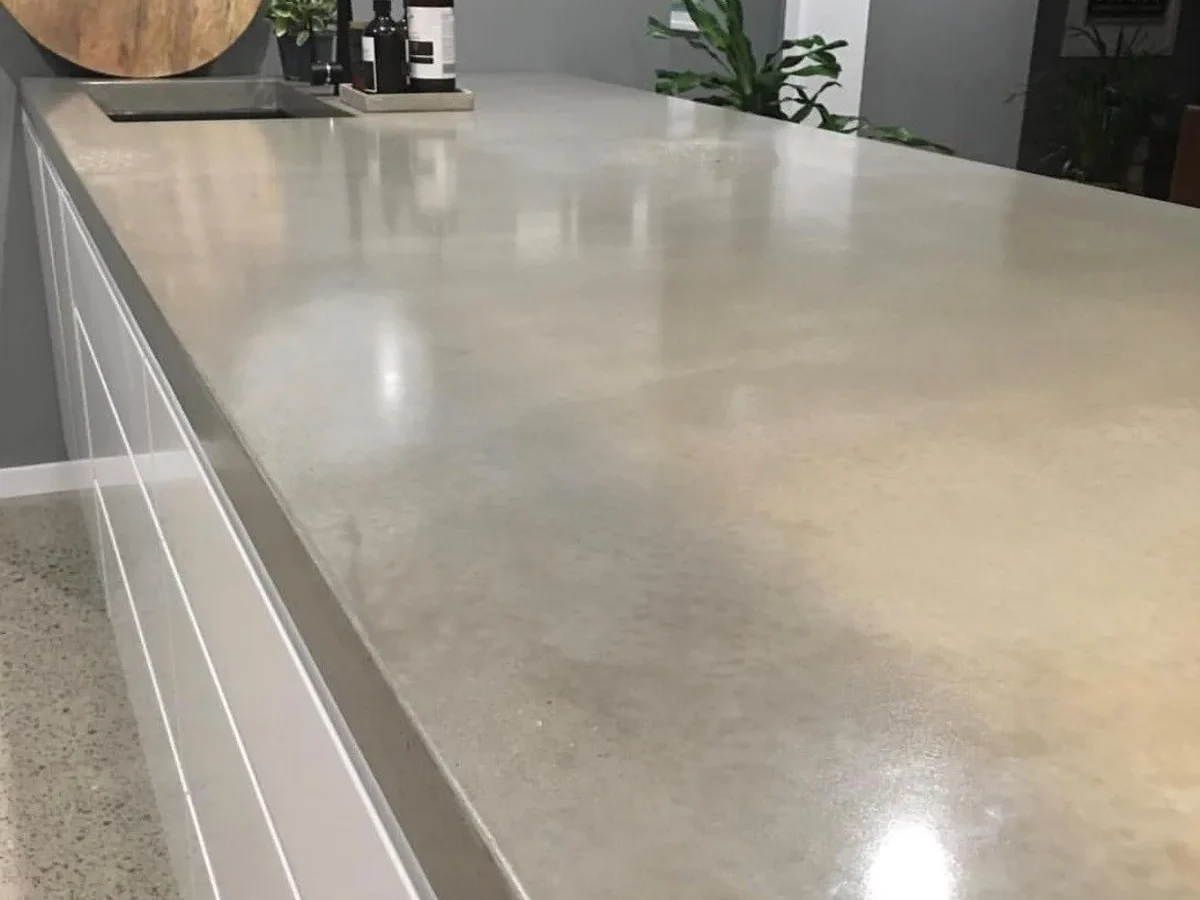 Concrete kitchen countertop installation