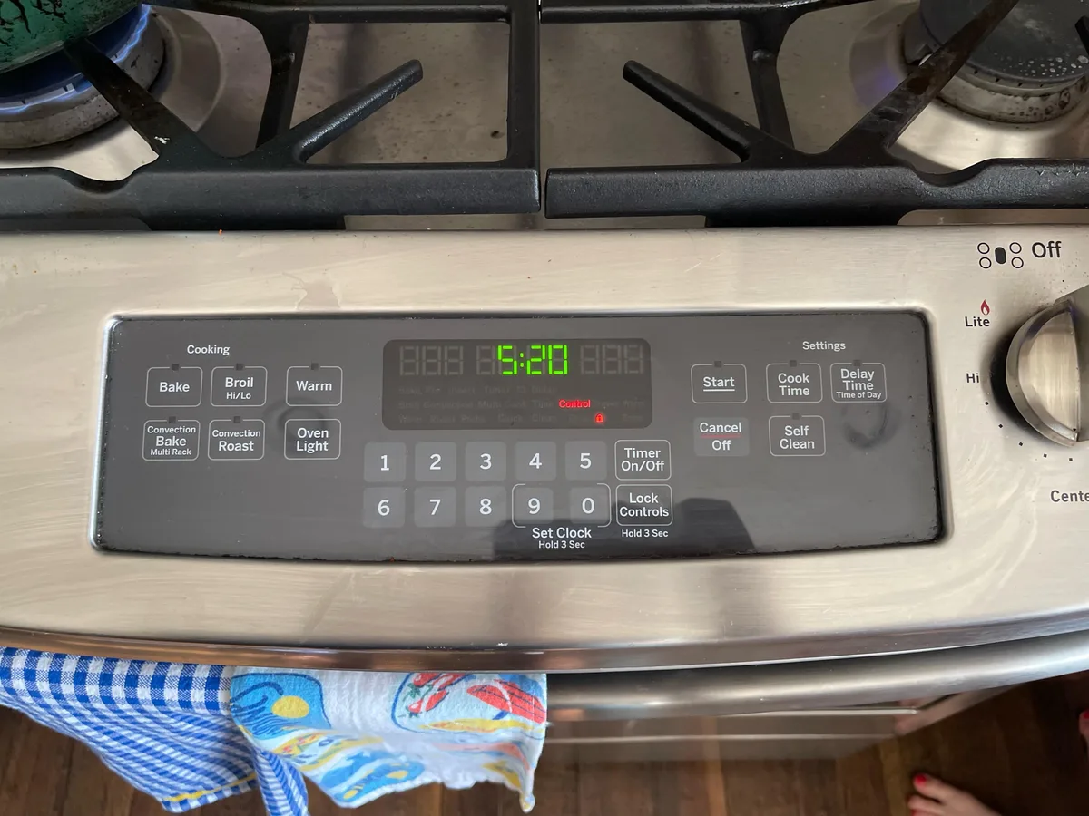 Control lock feature (child lock)