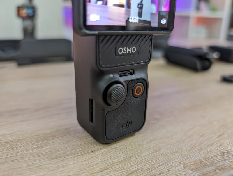 DJI Pocket 3 WiFi reset buttons