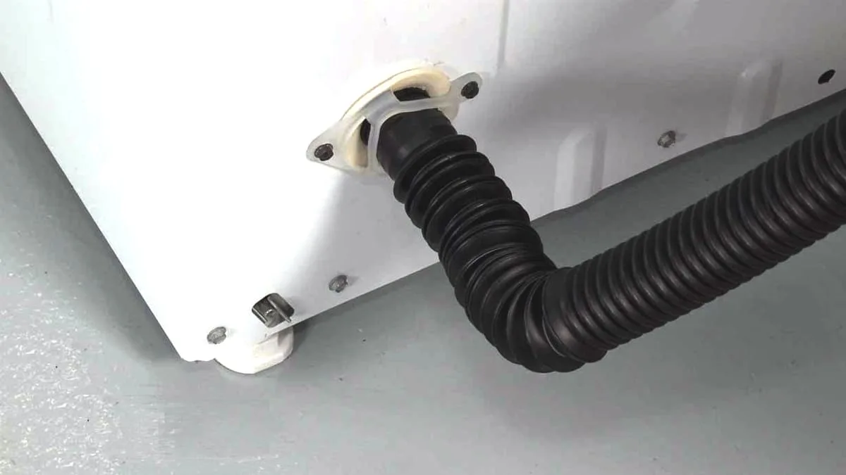 drain hose kink