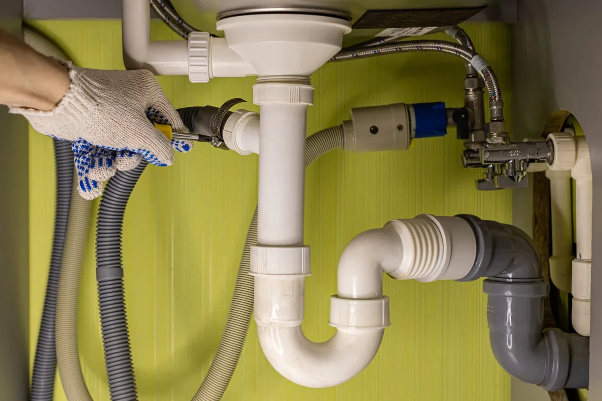 Drain hose kinked