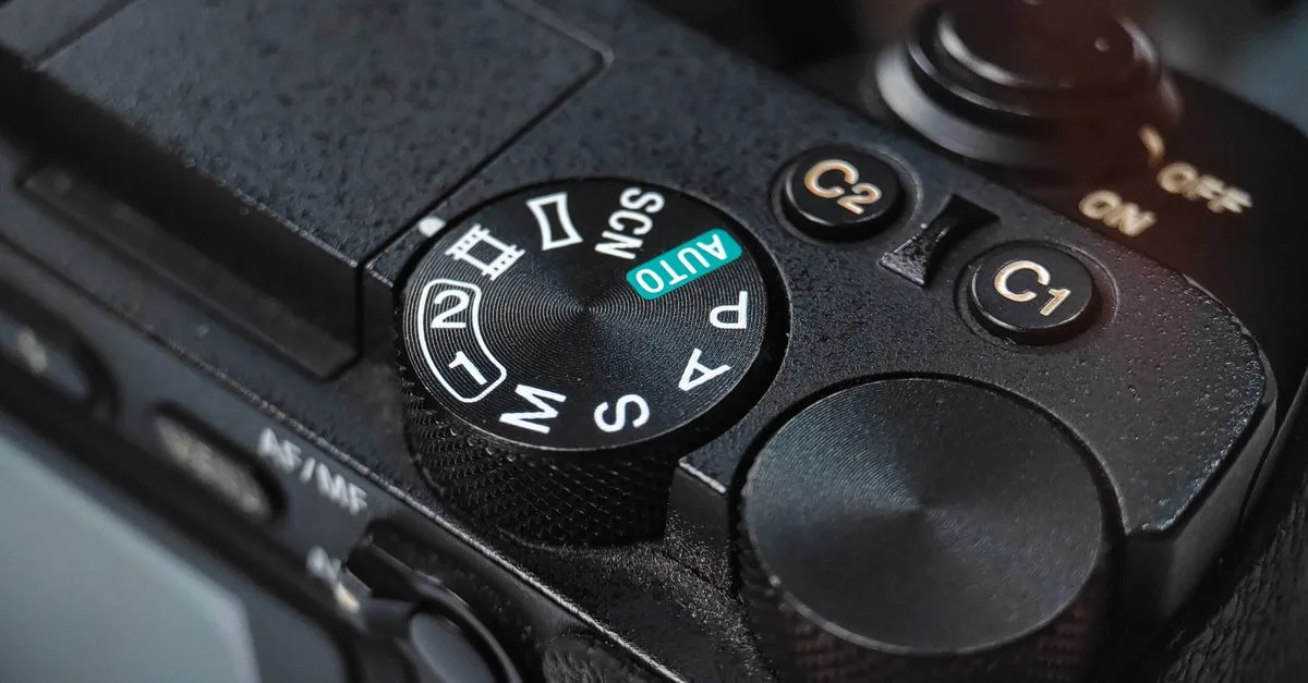 DSLR camera ISO troubleshooting