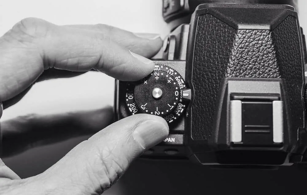 exposure compensation dial
