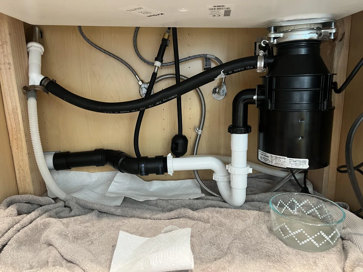 garbage disposal connection