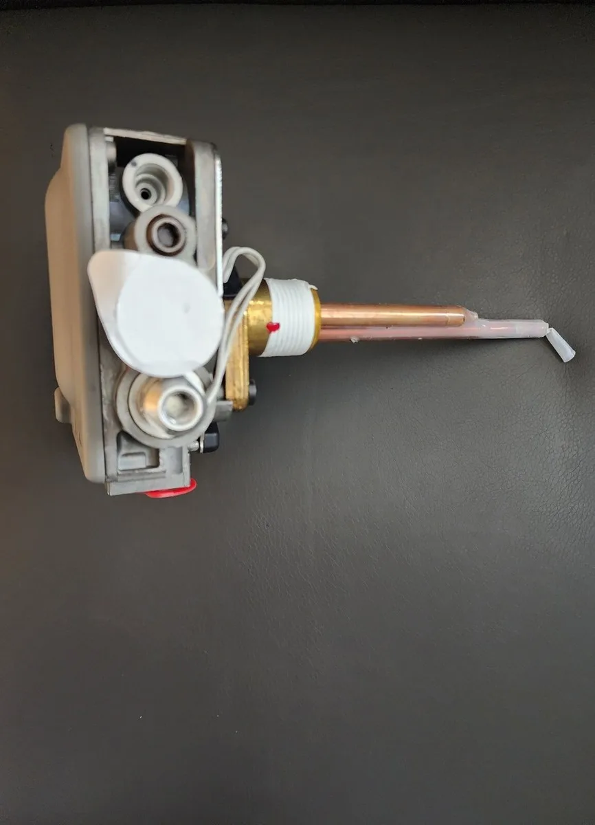 gas control valve and pilot assembly
