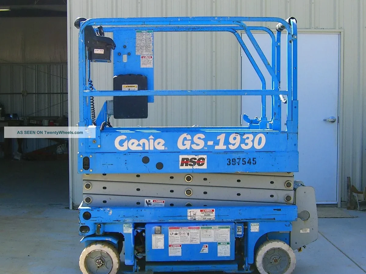 Genie GS-1930 scissor lift