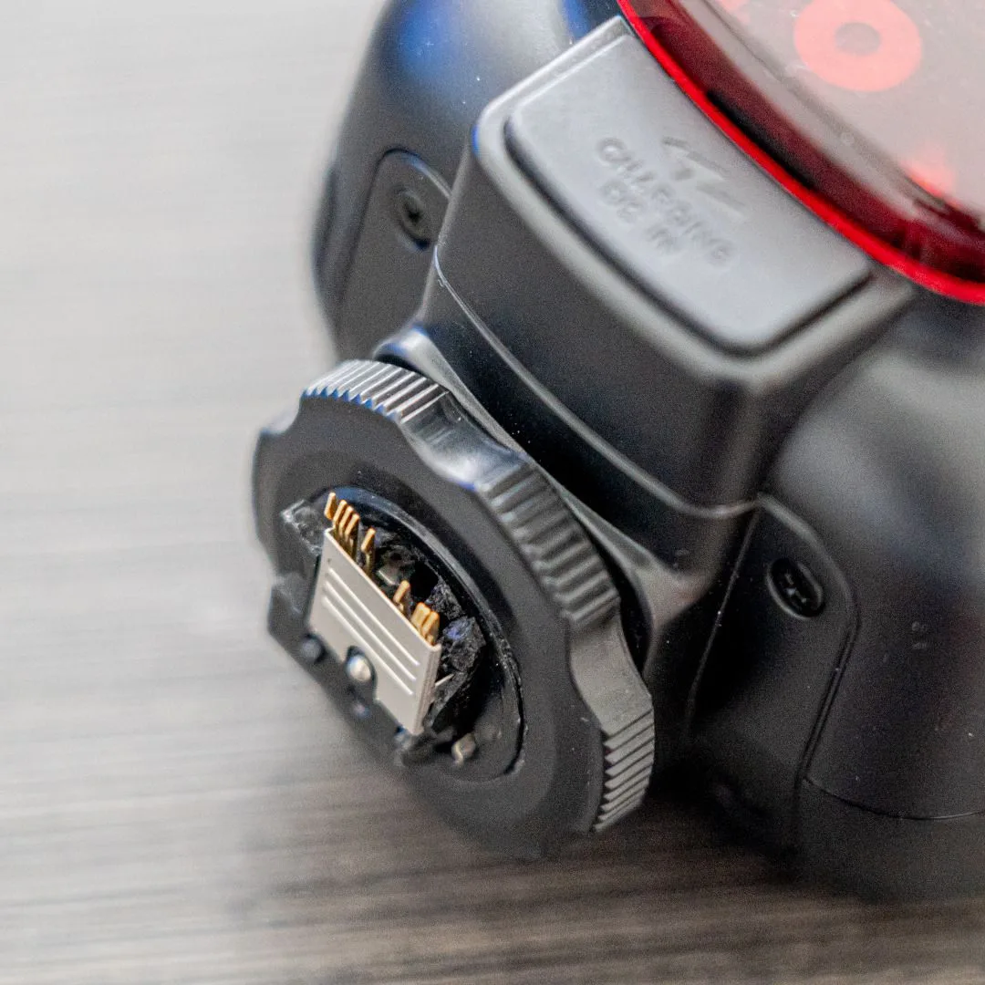 hotshoe flash power switch