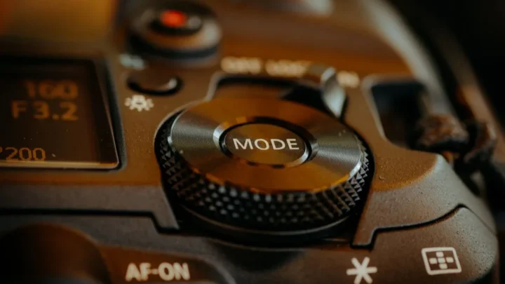How to Change Aperture on DSLR Camera
