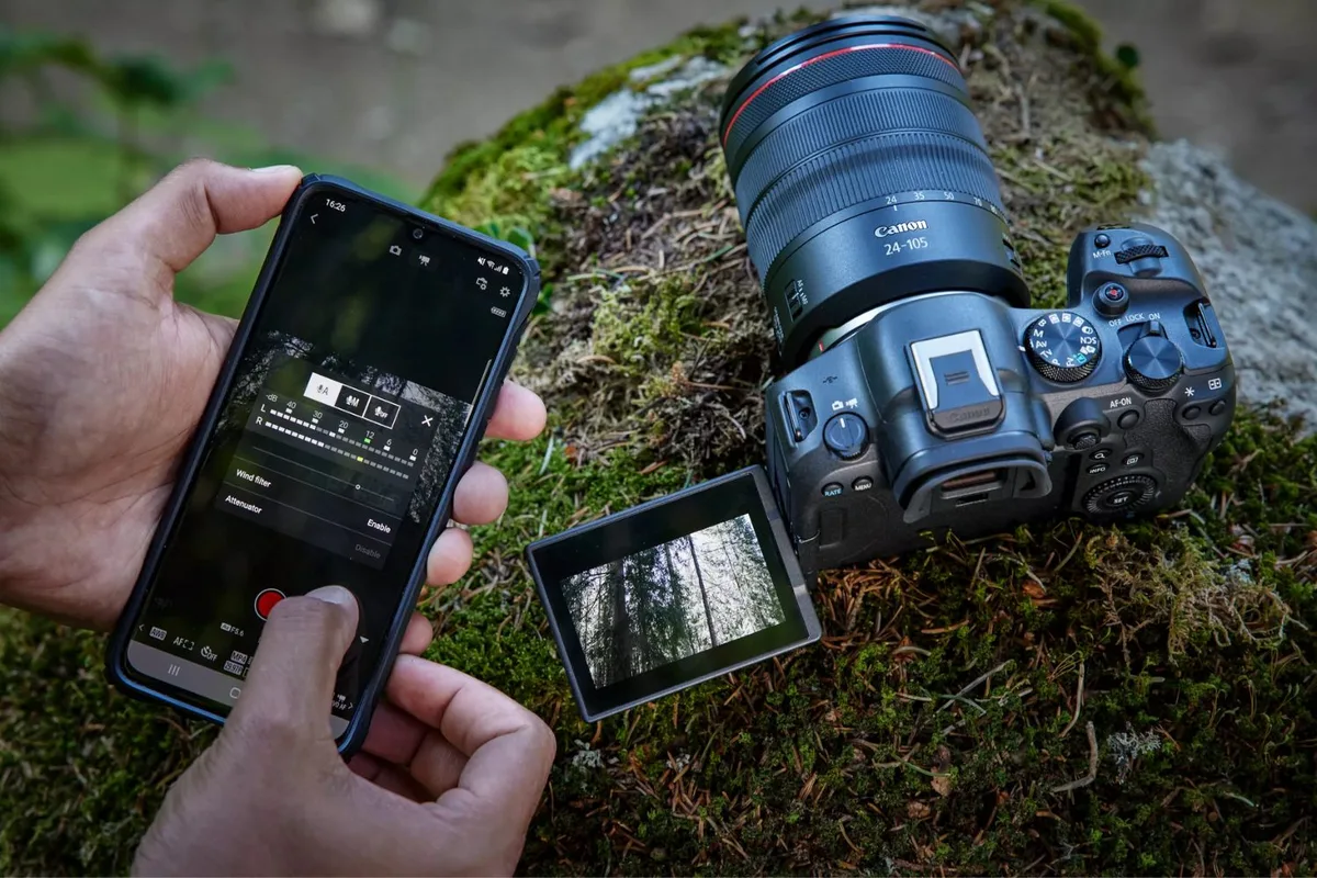 how to connect DSLR camera to phone
