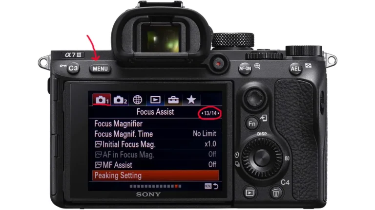 how to manually focus mirrorless camera