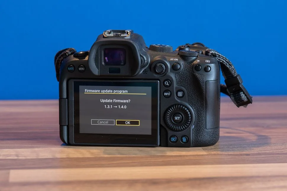 how to update mirrorless camera firmware