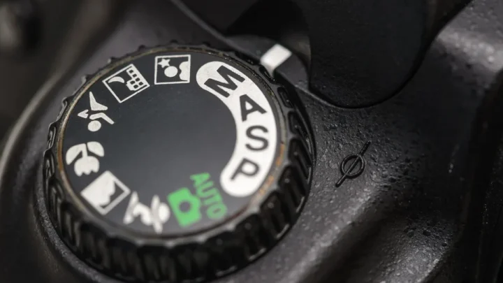 How to Use DSLR Camera Manual Mode
