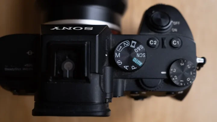 How to Use Manual Mode on Mirrorless Camera