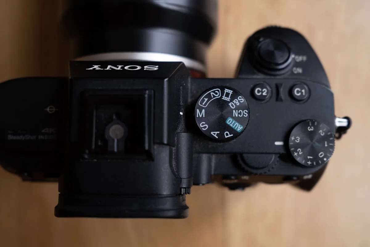 how to use manual mode on mirrorless camera