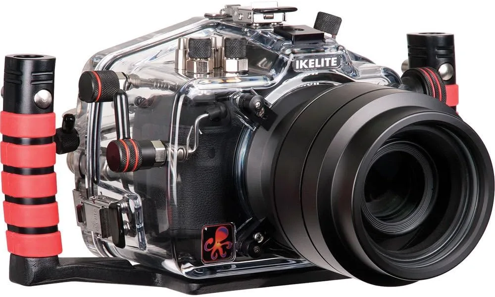 how to use underwater camera housing