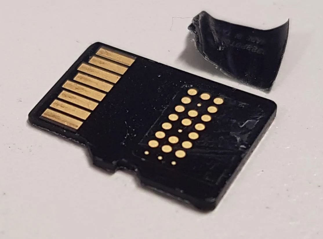 microSD card orientation