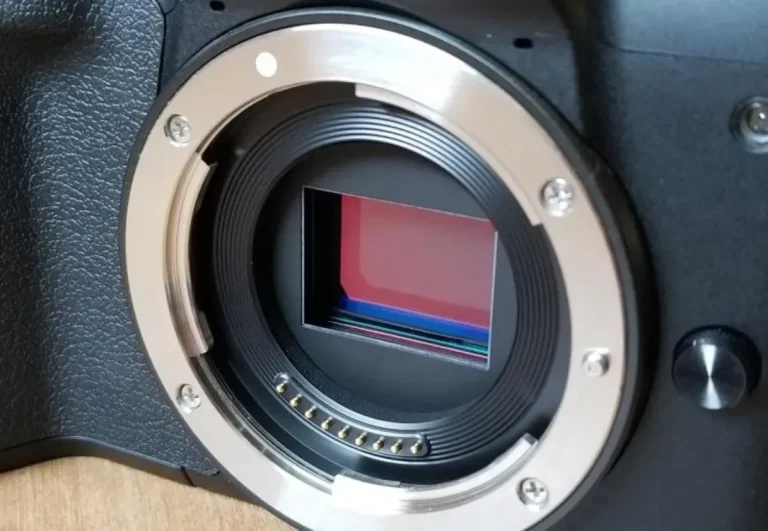 mirrorless camera noisy images troubleshooting