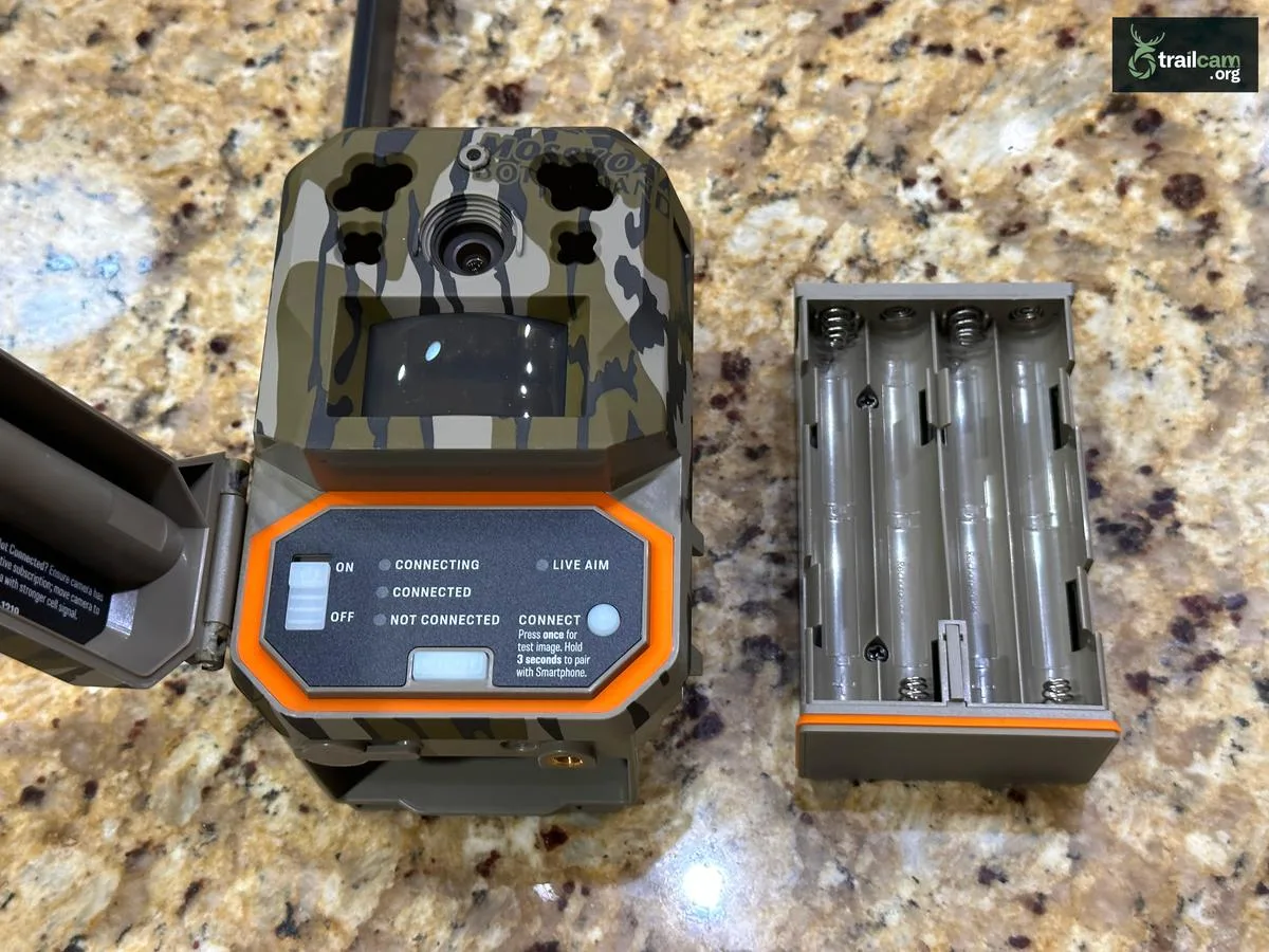 Moultrie Mobile Edge Pro battery compartment