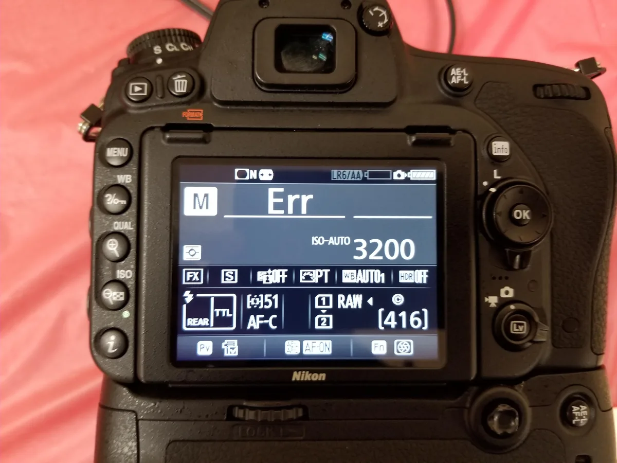 Nikon D3400 ERR message