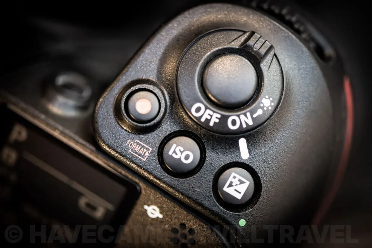Nikon Z8 two-button reset