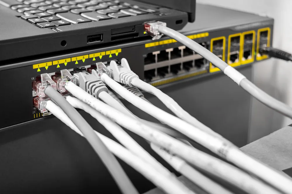 PoE switch connection