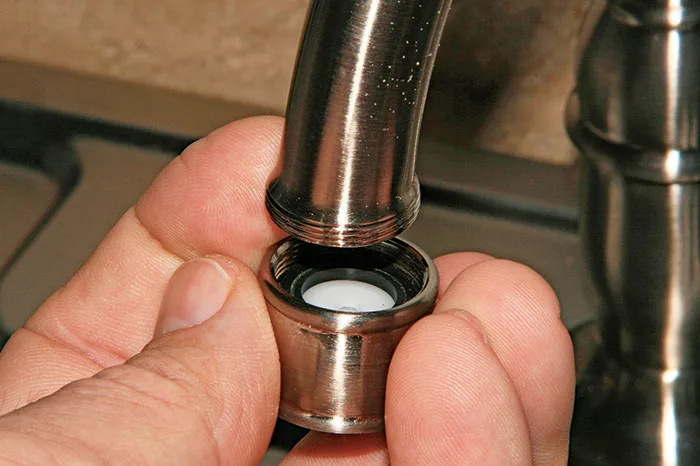 removable aerator vs fixed faucet head
