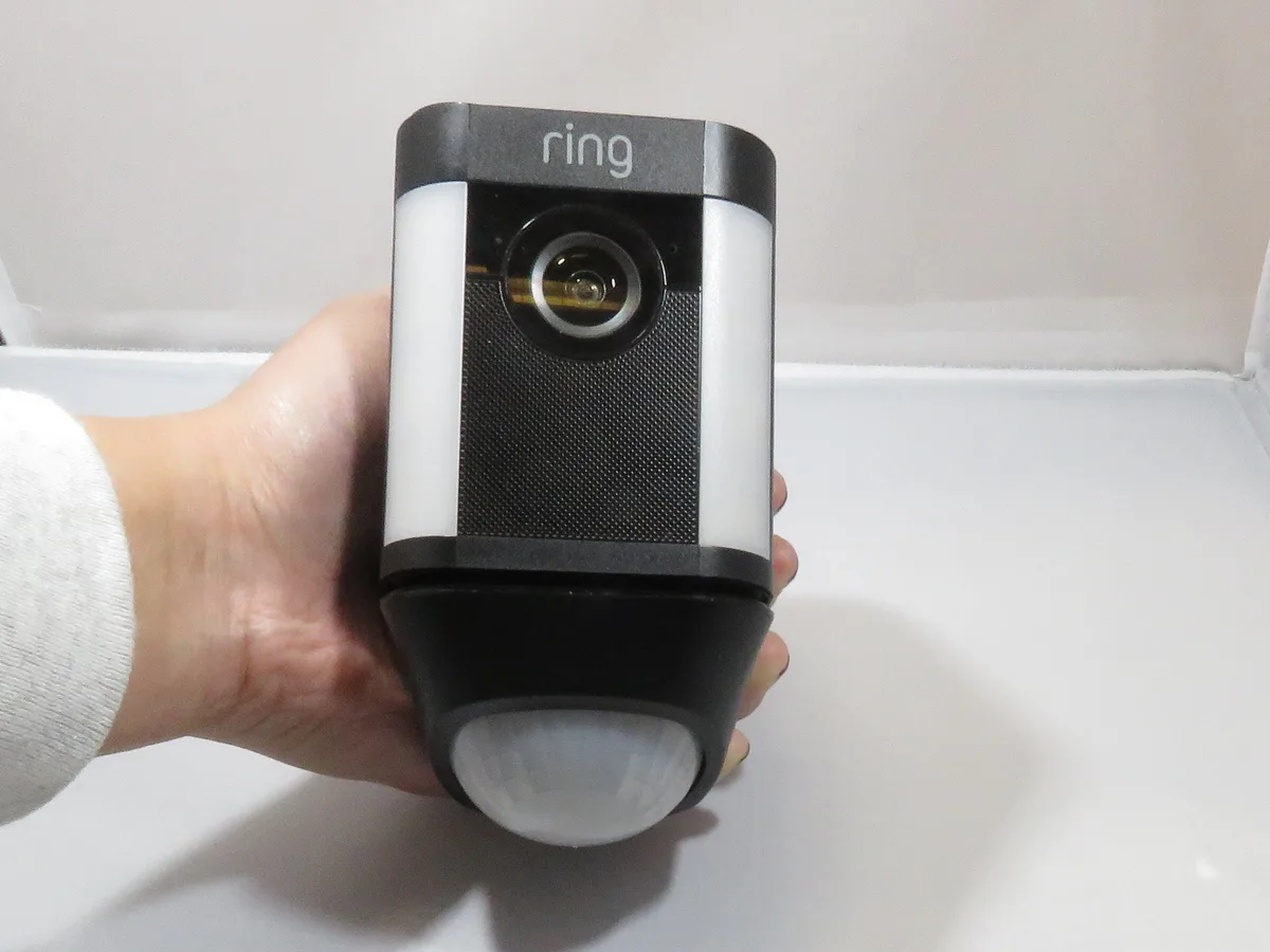 Ring Spotlight Cam battery replacement