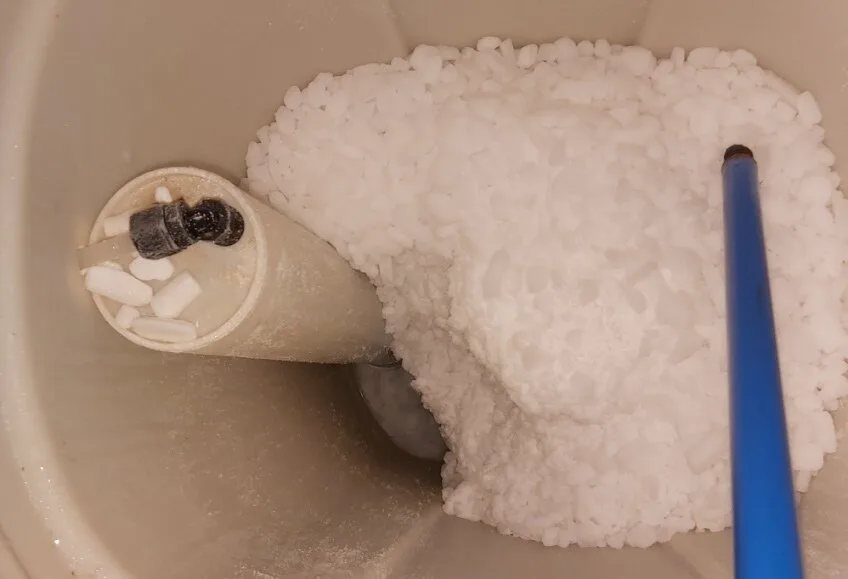 salt bridge brine tank