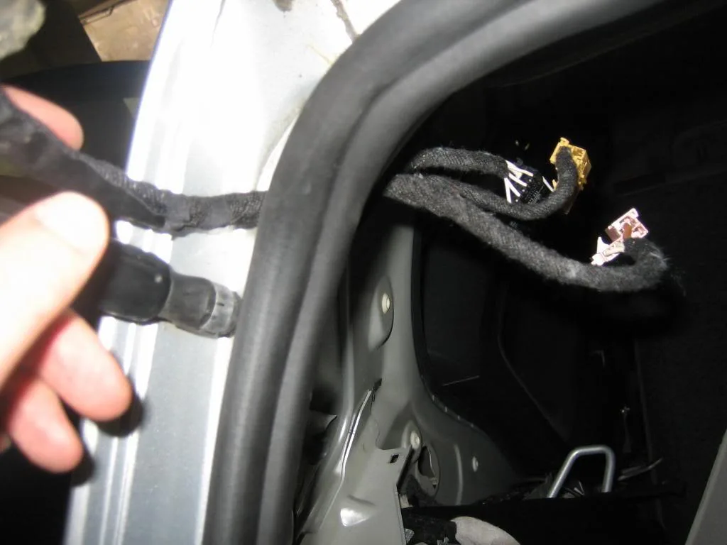 tailgate wiring harness