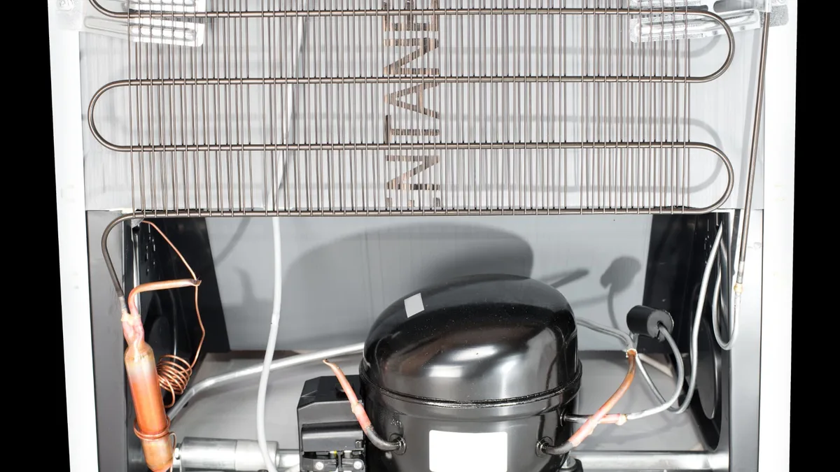Thermoelectric cooling fan
