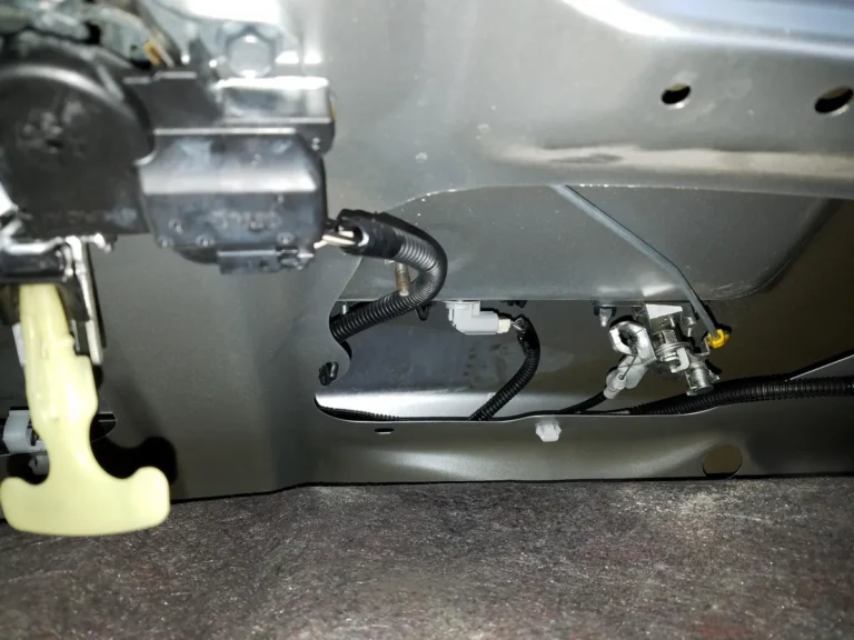 Toyota Camry Trunk Release Lever Not Working