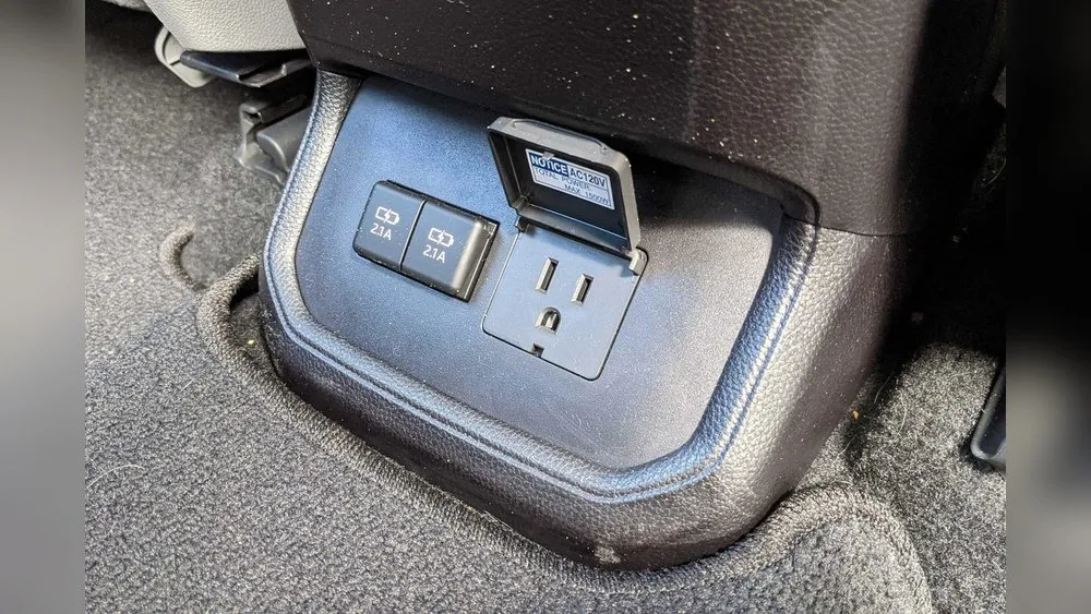 Toyota Highlander 120V outlet not working
