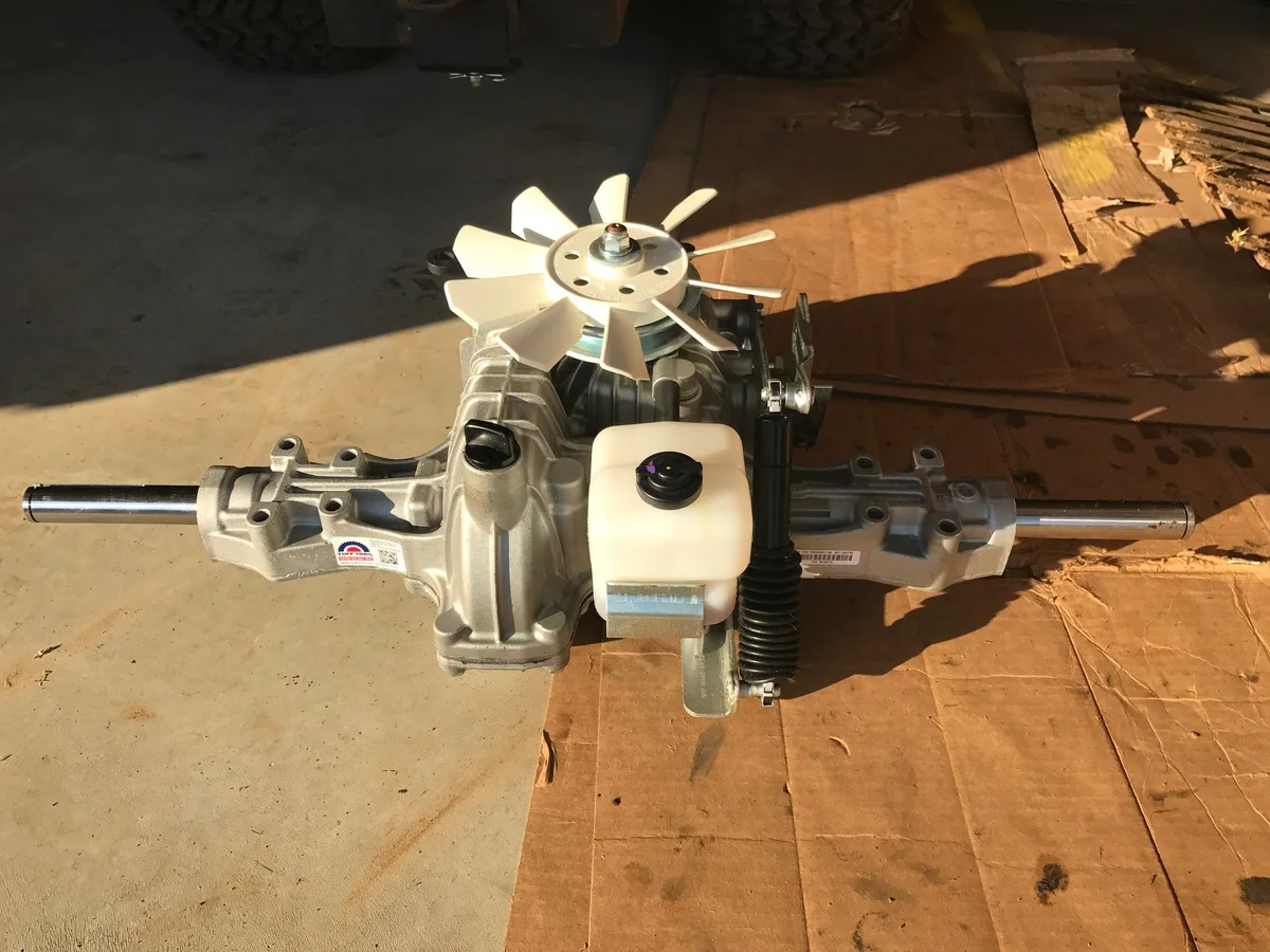 Tuff Torq K66 hydrostatic transmission