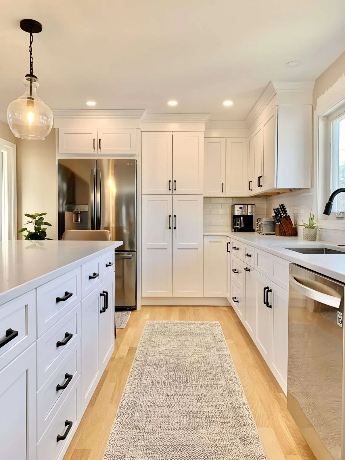 What Color Should I Paint My Kitchen Cabinets